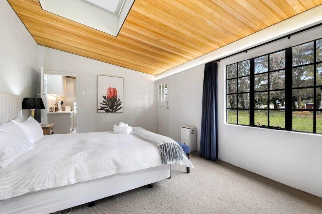 Wanaka Stone Cottage - Wanaka Holiday Home Exterior foto
